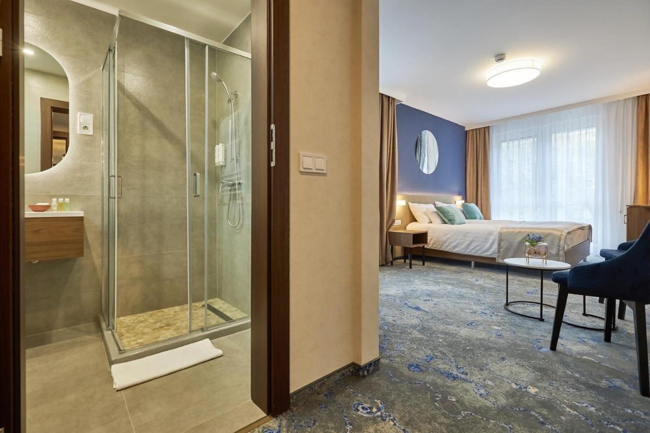 Hotel Crystal Hajdúszoboszló Dış mekan fotoğraf