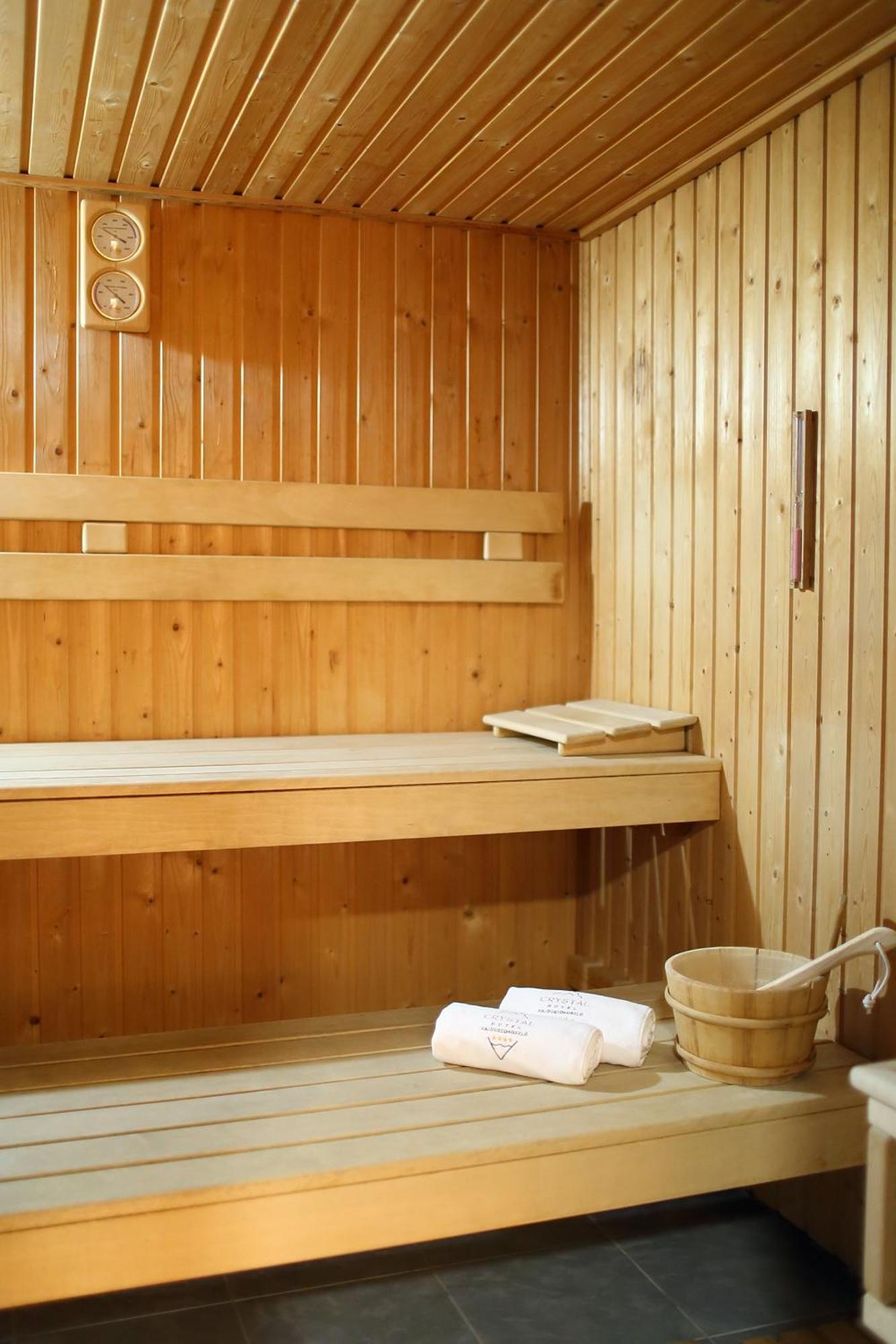 Hotel Crystal Hajdúszoboszló Dış mekan fotoğraf