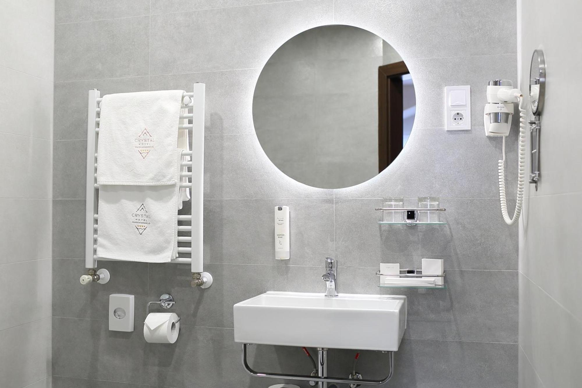 Hotel Crystal Hajdúszoboszló Dış mekan fotoğraf